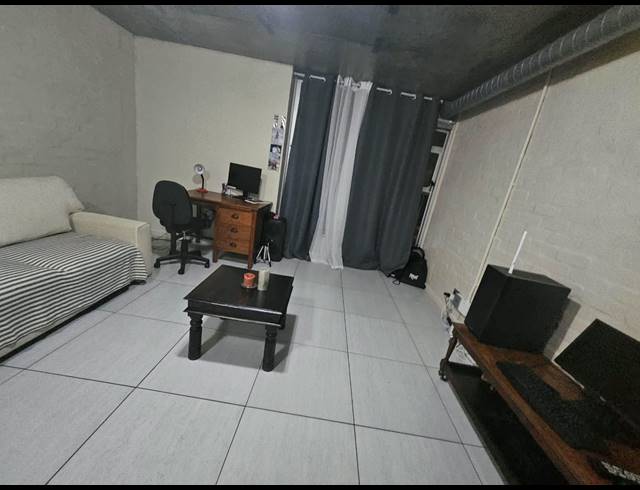 1 BEDROOM APARTMENT TO LET IN WOODSTOCK